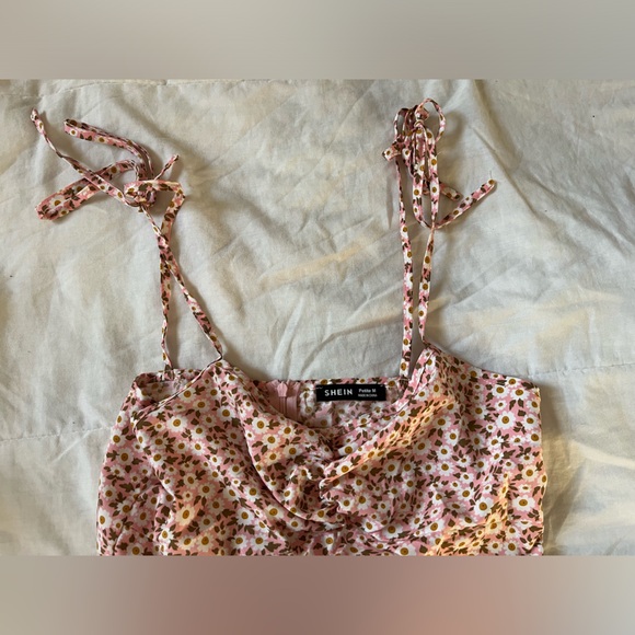 SHEIN floral print sundress - Picture 4 of 6